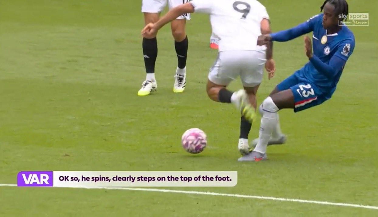 英裁判管理机构负责人韦伯：富勒姆的进球被吹是误判